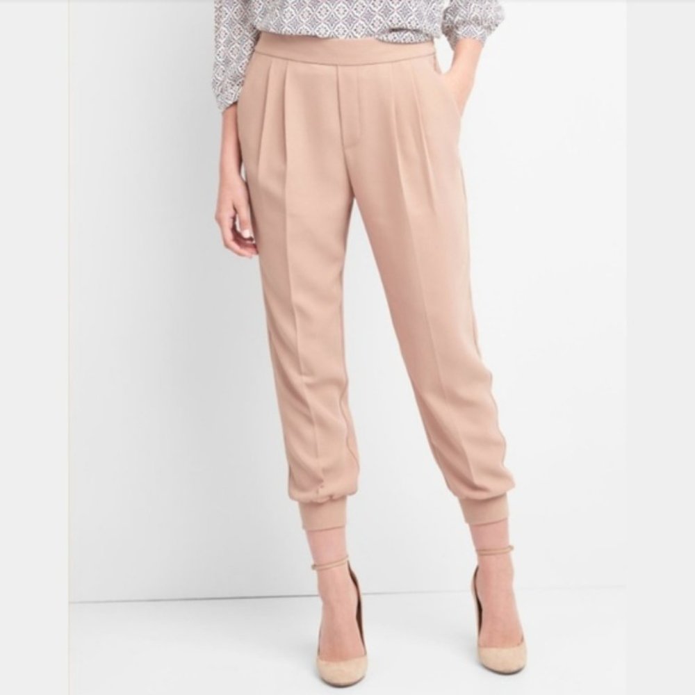 GAP Refined Jogger Pant Nude Blush